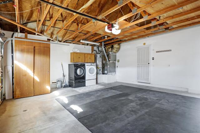 10366 Rancho Carmel Dr, San Diego CA: https://media.crmls.org/mediaz/2f09f770-fe1d-41e0-9245-28d5a7f80363.jpg