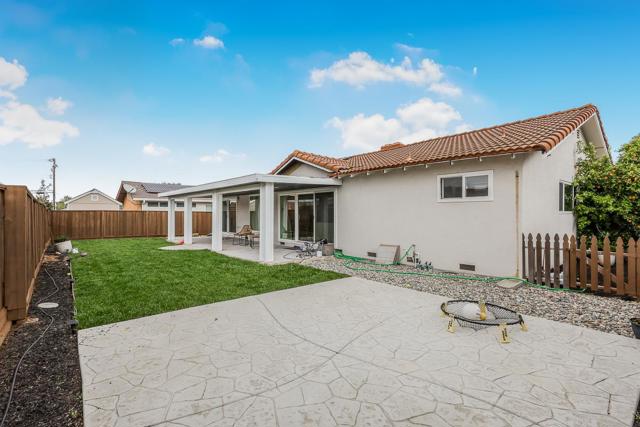 937 Florence Road, Livermore CA: https://media.crmls.org/mediaz/2f0b2f39-843e-418b-8933-41d7a760a58c.jpg