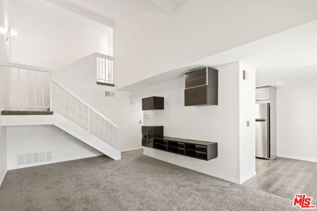 feature listing property photo