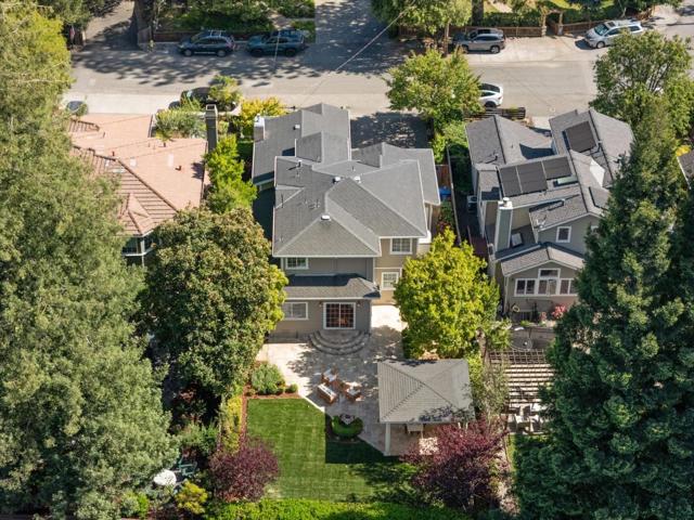 20433 Walnut Avenue, Saratoga CA: https://media.crmls.org/mediaz/2f0c6ba1-3993-4b83-a357-50761d6b8cbd.jpg