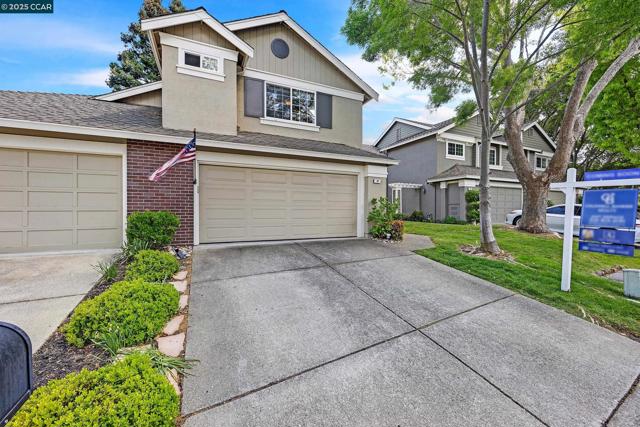 60 Rainbow Cir, Danville CA: https://media.crmls.org/mediaz/2f0d1163-d3bd-4fb4-acff-e4abba75e54b.jpg