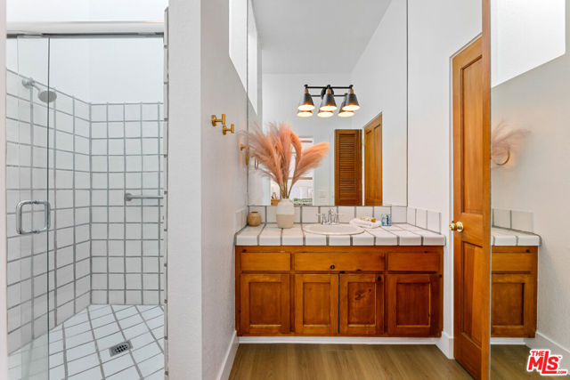 29221 Heathercliff Road, Malibu CA: https://media.crmls.org/mediaz/2f0d5a2c-0c4c-4b95-bf0c-3a7c08c6af94.jpg