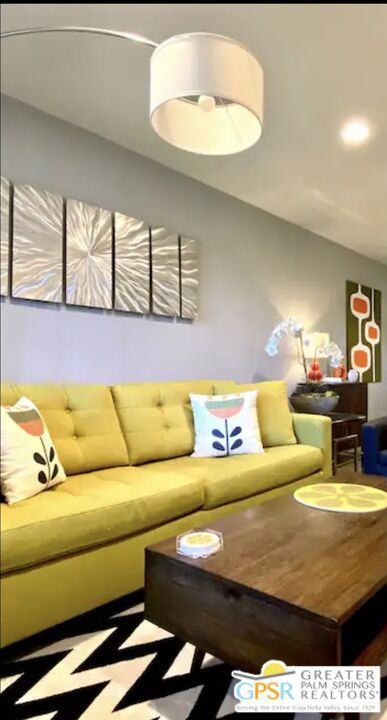 751 N Los Felices Circle, Palm Springs CA: https://media.crmls.org/mediaz/2f0e1420-5fa5-48b4-96fd-e1e36fb5afb4.jpg