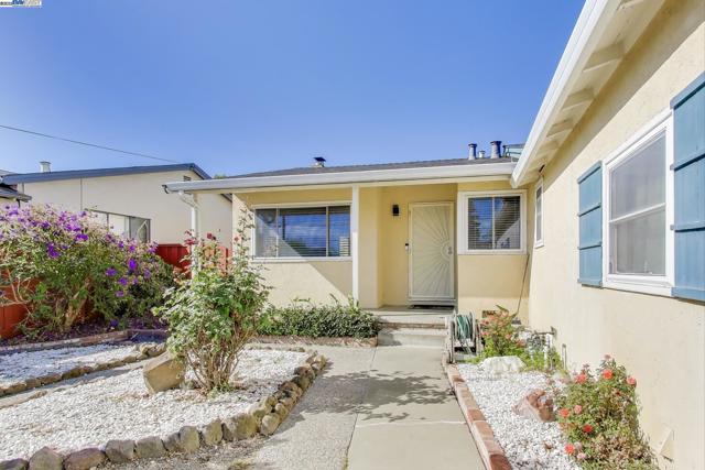Image 1 of 37 For 15535 Sedgeman St