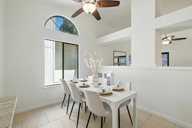 9345 Ivydale Circle, Elk Grove CA: https://media.crmls.org/mediaz/2f0f8284-d81b-48d8-8d98-2bd8fad9e7a3.jpg