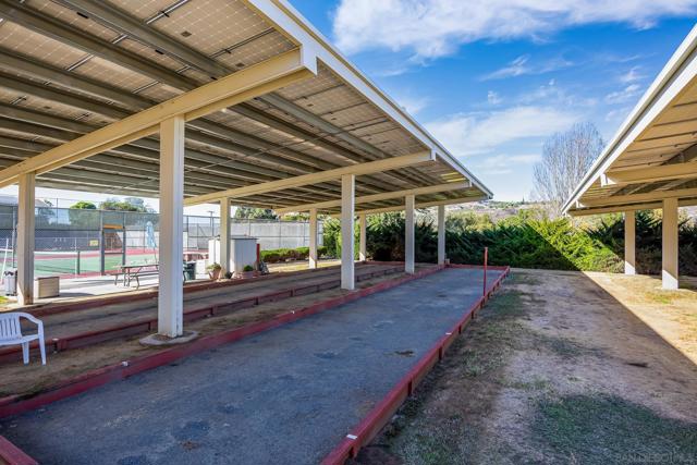 4650 Dulin Rd, Fallbrook CA: https://media.crmls.org/mediaz/2f0f8bd6-4d12-468e-aa1d-b9c139e3b2e4.jpg