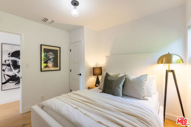 3840 Lyceum Avenue, Los Angeles CA: https://media.crmls.org/mediaz/2f105c0e-d23a-448b-a903-687c72c1a389.jpg