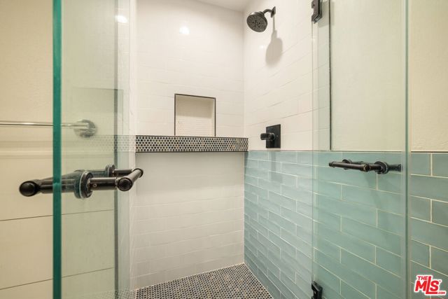502 San Vicente Boulevard, Santa Monica CA: https://media.crmls.org/mediaz/2f10e0c6-a92e-4955-98ae-3c49fa448a7d.jpg