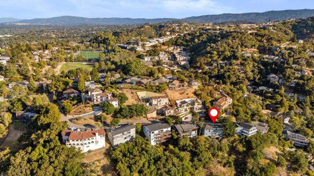 162 Coronado Avenue, San Carlos CA: https://media.crmls.org/mediaz/2f11049b-b738-4071-83ff-92fa3130d985.jpg