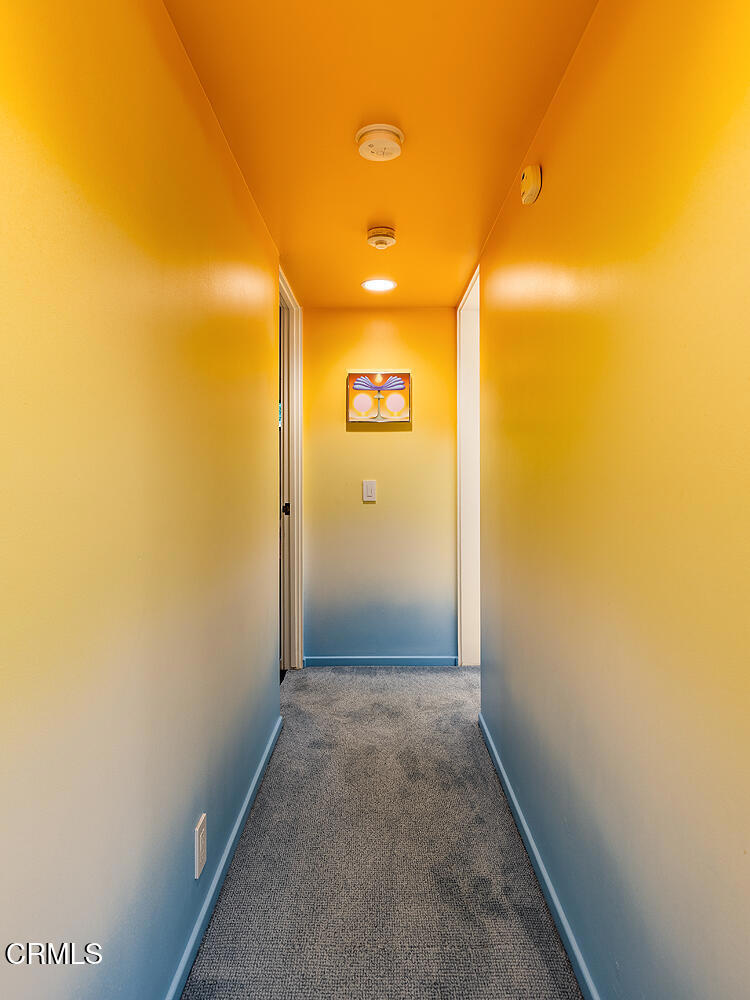 https://media.crmls.org/mediaz/2f111187-2ac2-440e-bcc6-5216e8128073.jpg?preset=X-Large