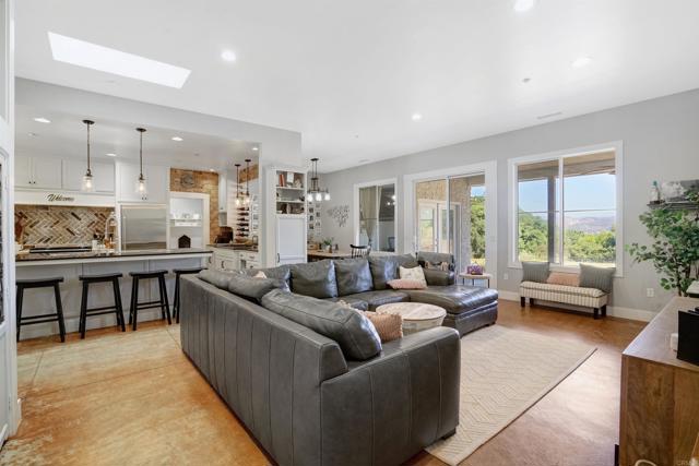 Image 30 of 55 For 1541 Santa Margarita Drive