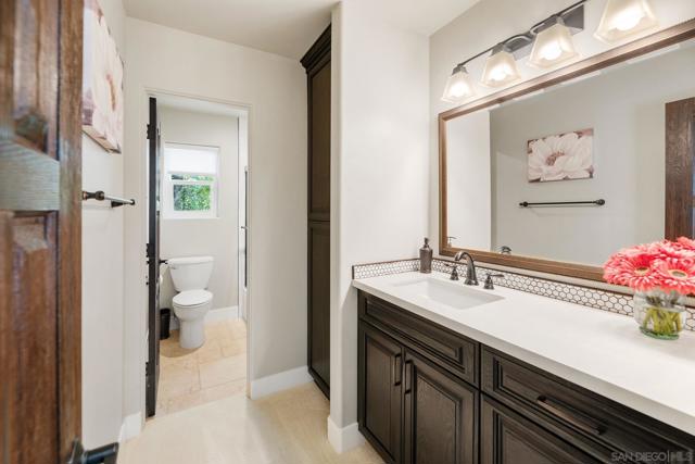 15484 Markar Rd, Poway CA: https://media.crmls.org/mediaz/2f1273ea-dfe4-4d88-93b4-68eac85764e7.jpg