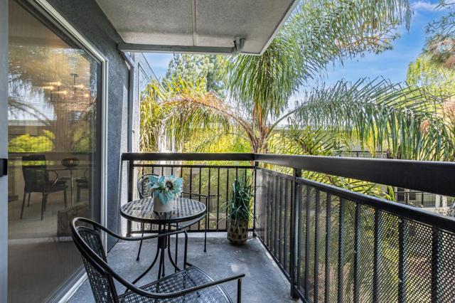 181 Del Medio Avenue, Mountain View CA: https://media.crmls.org/mediaz/2f130a75-e9b0-41f6-aad9-223c894fffd8.jpg