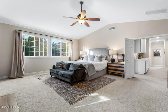 29621 Ridgeway Drive, Agoura Hills CA: https://media.crmls.org/mediaz/2f13a04e-4ec8-411b-ba4a-fb7706dd69a0.jpg