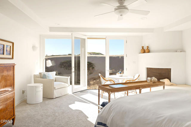 1571 Mandalay Beach Road, Oxnard CA: https://media.crmls.org/mediaz/2f152a0b-4d23-4c13-9892-1fd4f7924cb5.jpg