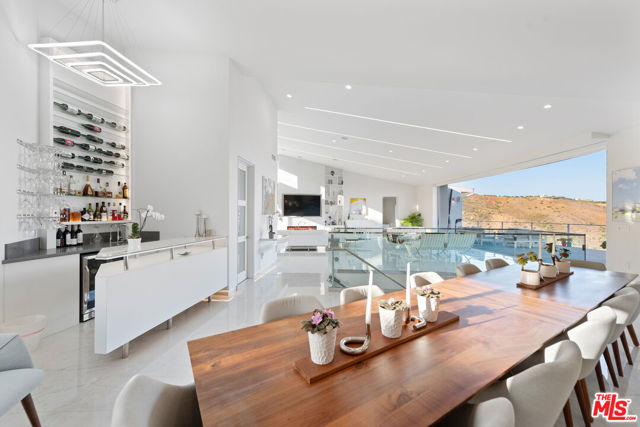 Drew Fenton | 28405 Via Acero Street Malibu CA | MLS: 7236533
