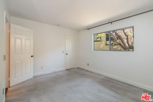 4859 Coldwater Canyon Avenue, Sherman Oaks CA: https://media.crmls.org/mediaz/2f162703-4e4c-4a80-8bc3-796c79a9809c.jpg