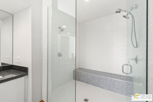 431 Suave Lane, Palm Springs CA: https://media.crmls.org/mediaz/2f16d95e-80d6-412f-a2c7-1ae2dc65ec62.jpg
