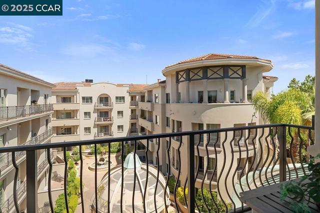 1315 Alma Ave, Walnut Creek CA: https://media.crmls.org/mediaz/2f17c936-8ef4-480d-800e-26b185e0bd3a.jpg