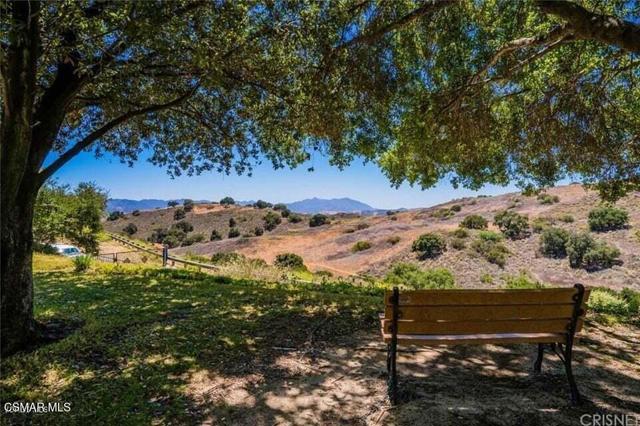 404 Via Colinas, Westlake Village CA: https://media.crmls.org/mediaz/2f19ca30-df84-45d8-b4c9-fdcaf5535762.jpg