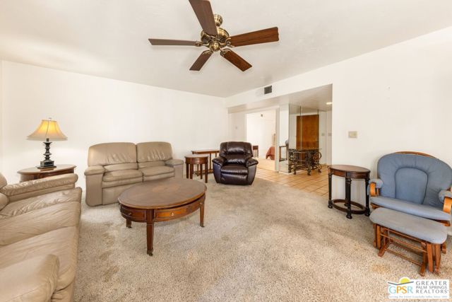 68541 Calle Alcazar, Cathedral City CA: https://media.crmls.org/mediaz/2f1b234e-308e-435b-a03f-67fcd27b666d.jpg