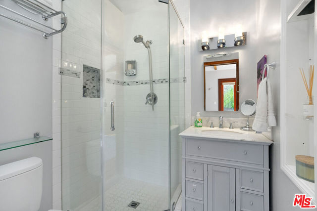 1116 Stanford Street, Santa Monica CA: https://media.crmls.org/mediaz/2f1b6140-45bb-4967-bc5f-5189e76ce5f1.jpg