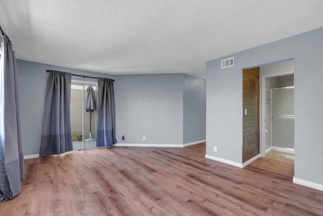 2265 Sun Glory Lane, San Jose CA: https://media.crmls.org/mediaz/2f1c265c-37f5-4eb5-a226-4b93b7651126.jpg