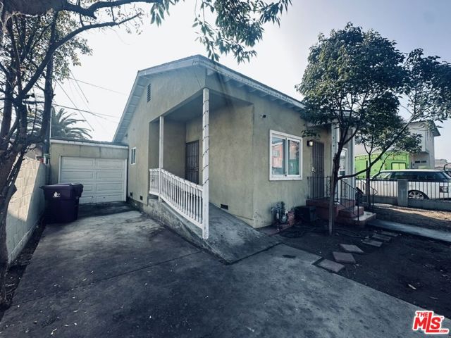 1204 Smith Place, Long Beach, California 90806, 3 Bedrooms Bedrooms, 0 ,1 BathroomBathrooms,Single Family Residence,For Sale,Smith,0,25631795