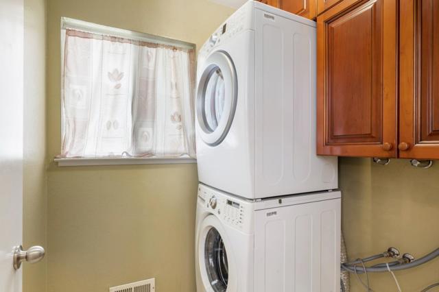 465 E McKinley Avenue, Sunnyvale CA: https://media.crmls.org/mediaz/2f1ebf19-5ce9-48c0-9571-d16d6329328a.jpg