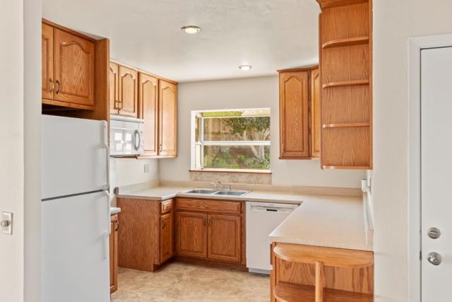 2050 Baldwin Court, Seaside CA: https://media.crmls.org/mediaz/2f1ef067-4a75-4038-a22c-a52347871ee3.jpg