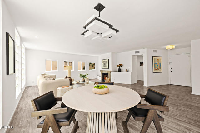 Detail Gallery Image 7 of 21 For 477 S Euclid Ave a,  Pasadena,  CA 91101 - 2 Beds | 2/1 Baths