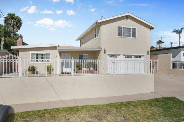 1173 Oasis Ave, Chula Vista CA: https://media.crmls.org/mediaz/2f1fae6d-1186-43fe-8c65-42e35aa12fc2.jpg