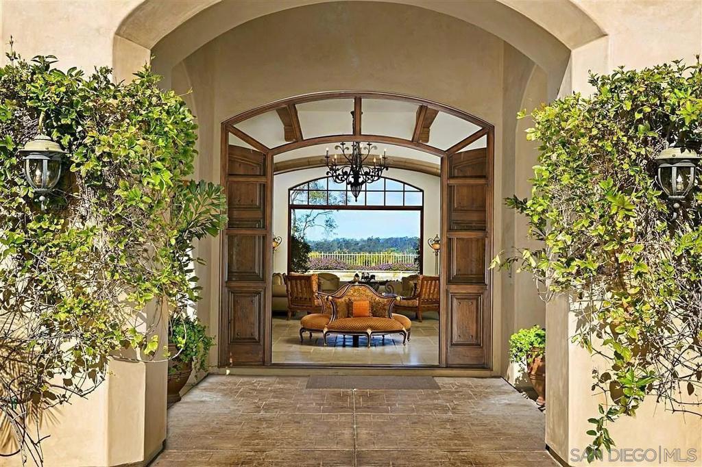 4690 Rancho Del Mar Tri