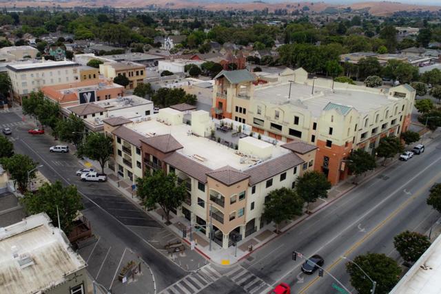 400 San Benito, Hollister CA: https://media.crmls.org/mediaz/2f21c233-6968-4d0c-8a77-074008d5de8a.jpg