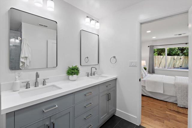 190 W San Martin Avenue, San Martin CA: https://media.crmls.org/mediaz/2f21dc80-2eca-4b60-8156-4eb2ab59579e.jpg