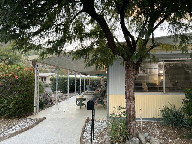 257 Del Mar, Palm Springs CA: https://media.crmls.org/mediaz/2f21f1ad-f50c-4cf8-a2a5-c5f69d598db8.jpg