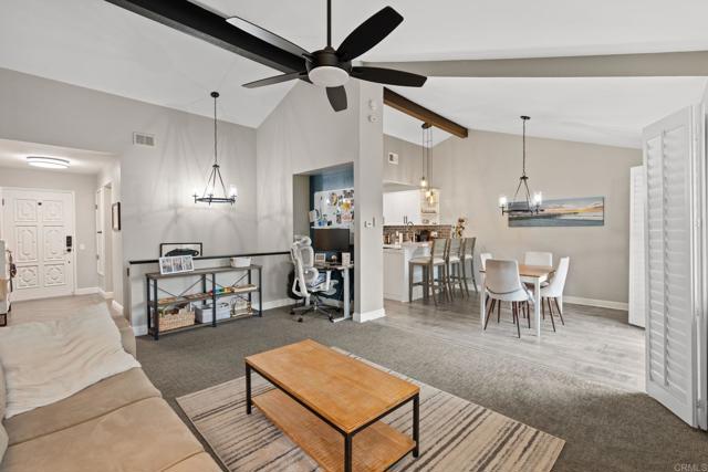 Detail Gallery Image 6 of 40 For 5987 Gaines St, San Diego,  CA 92110 - 2 Beds | 2/1 Baths