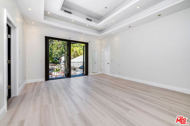 1600 Benedict Canyon Drive, Beverly Hills CA: https://media.crmls.org/mediaz/2f237311-937f-4bbe-ad6e-831954ad150f.jpg
