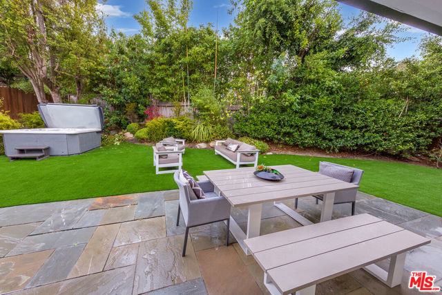 2030 Castle Heights Avenue, Los Angeles CA: https://media.crmls.org/mediaz/2f256d4f-999c-48a5-bcc8-86f84baba04b.jpg
