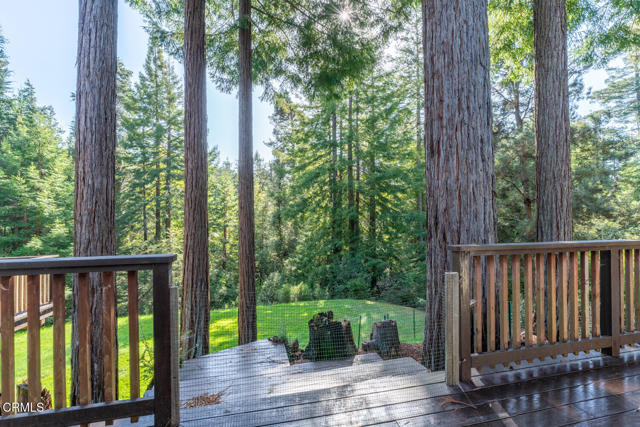 Detail Gallery Image 9 of 33 For 18940 Timber Pointe Dr, Fort Bragg,  CA 95437 - 4 Beds | 3 Baths