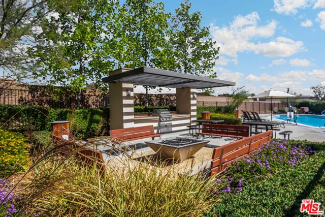 746 Farrier Way, Upland CA: https://media.crmls.org/mediaz/2f276175-730b-498c-a628-a05f0cad9df1.jpg