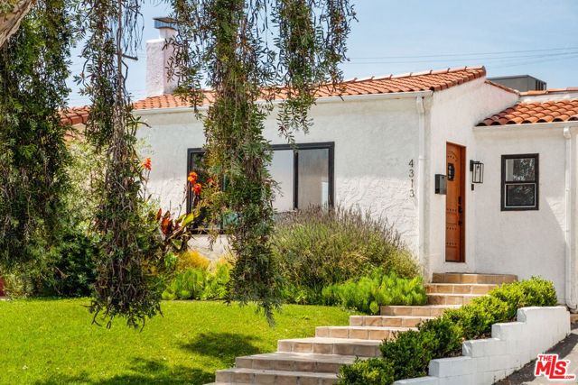 4313 W 59th Street, Los Angeles CA: https://media.crmls.org/mediaz/2f27b6b7-ed0c-4e78-a16d-a4e55a736498.jpg
