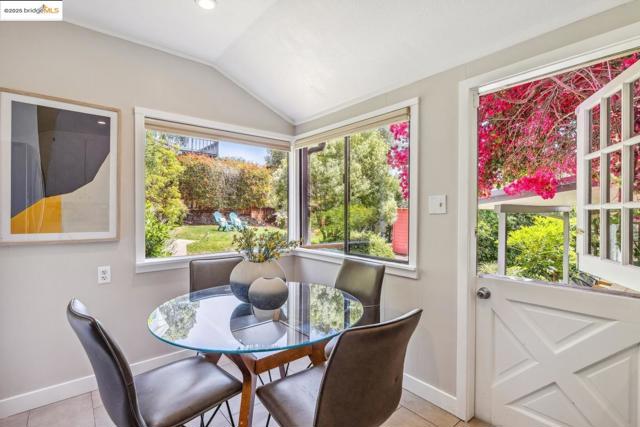10 Wilding LN, Oakland CA: https://media.crmls.org/mediaz/2f28702d-5646-4302-a77e-96418c4fe8ca.jpg