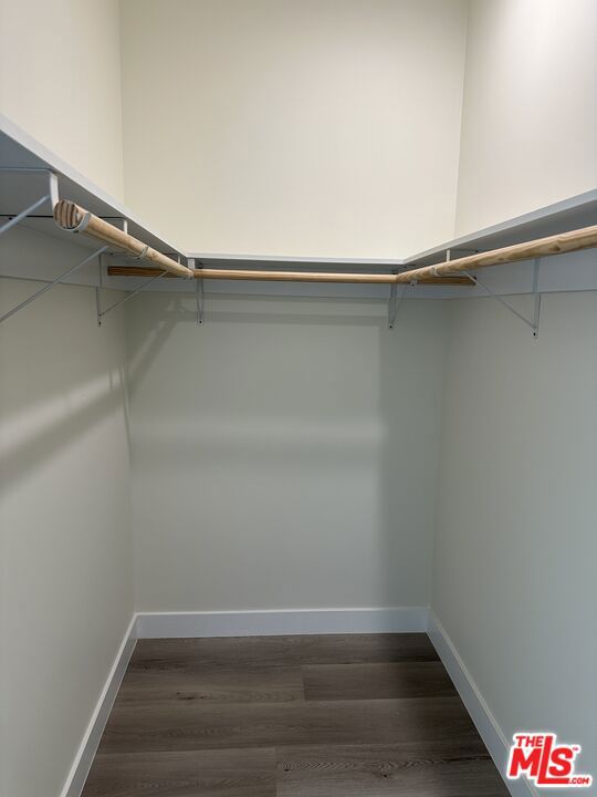 3556 Butler Avenue, Los Angeles CA: https://media.crmls.org/mediaz/2f290199-ecea-4b50-98a4-fecef06fcf5e.jpg