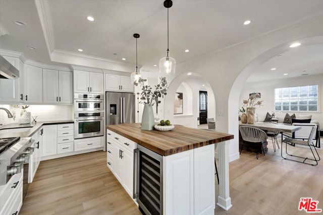 2517 Huntington Lane, Redondo Beach, California 90278, 4 Bedrooms Bedrooms, ,3 BathroomsBathrooms,Residential,Sold,Huntington,25607911