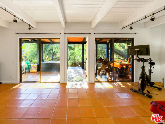 22012 Topanga School Road, Topanga CA: https://media.crmls.org/mediaz/2f2931eb-6eea-432c-91c7-b5e22782fe2b.jpg