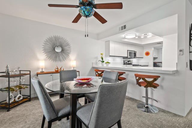 Image 23 of 61 For 35200 Cathedral Canyon Drive S152