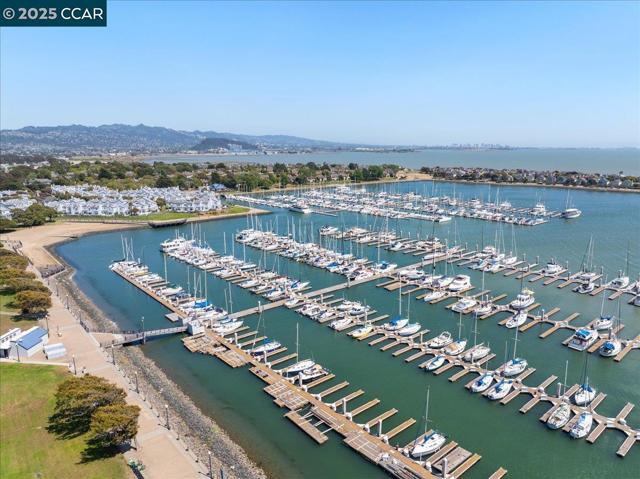 609 Commodore Dr, Richmond CA: https://media.crmls.org/mediaz/2f29e079-89c6-4fce-ab42-597901deb310.jpg