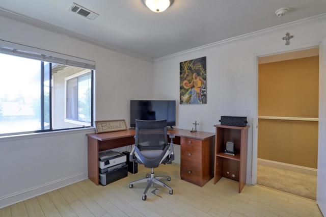 801 Nash Road, Hollister CA: https://media.crmls.org/mediaz/2f2ca988-484e-4f24-92b2-cf01f776a0c0.jpg