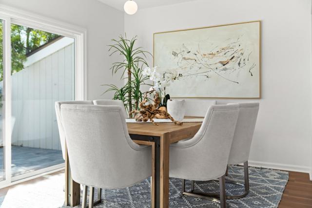 17 Spinnaker Place, Redwood City CA: https://media.crmls.org/mediaz/2f2d2405-431a-4812-b42d-04500529d2c4.jpg